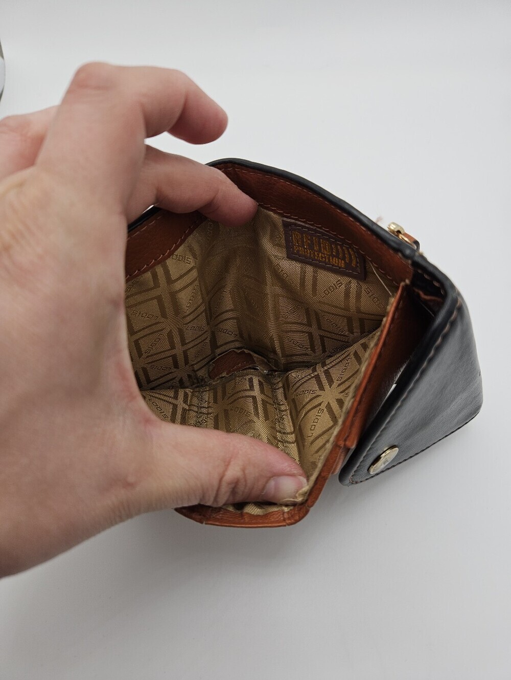 Lodis colorblock bifold wallet - Picture 11 of 12